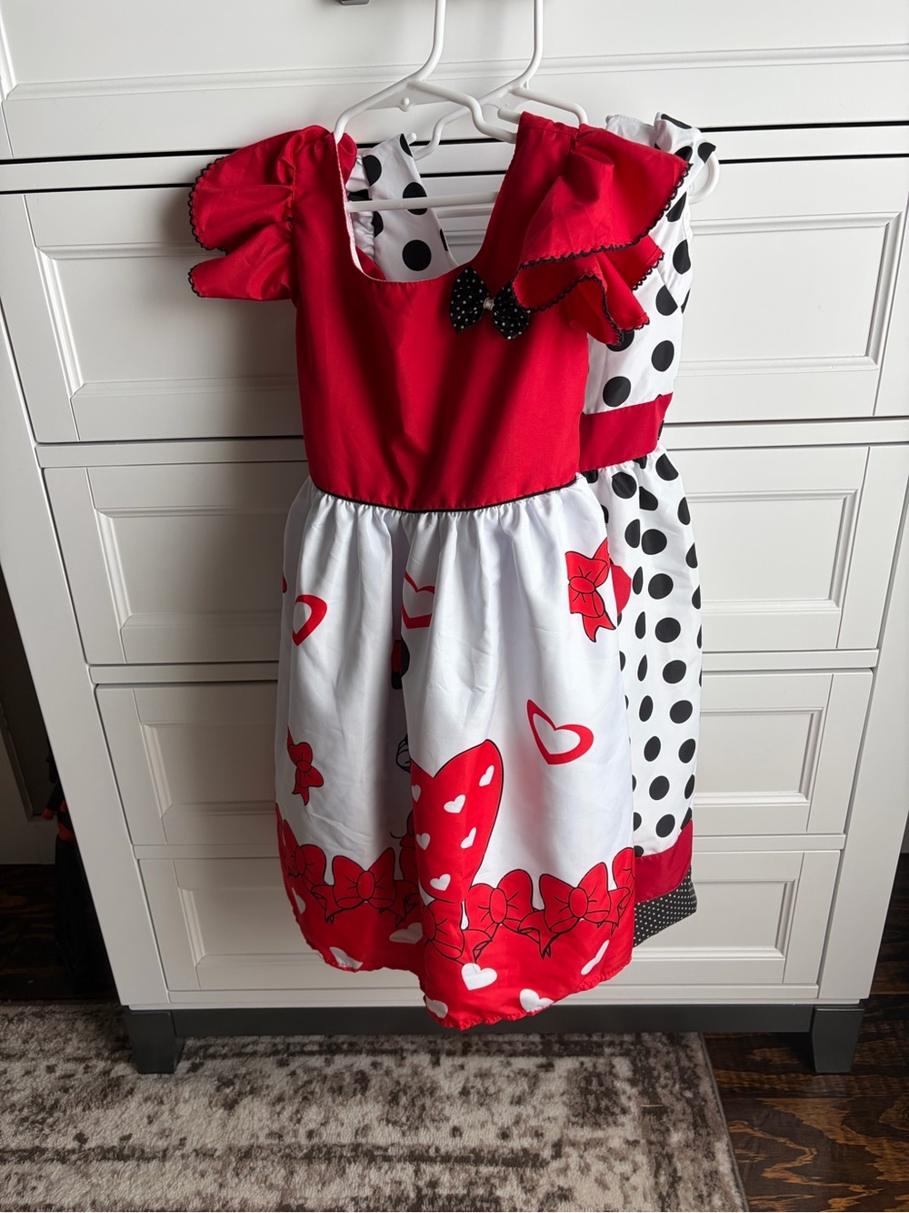 NWOT Minnie Mouse Dress/Costume aged 5-7